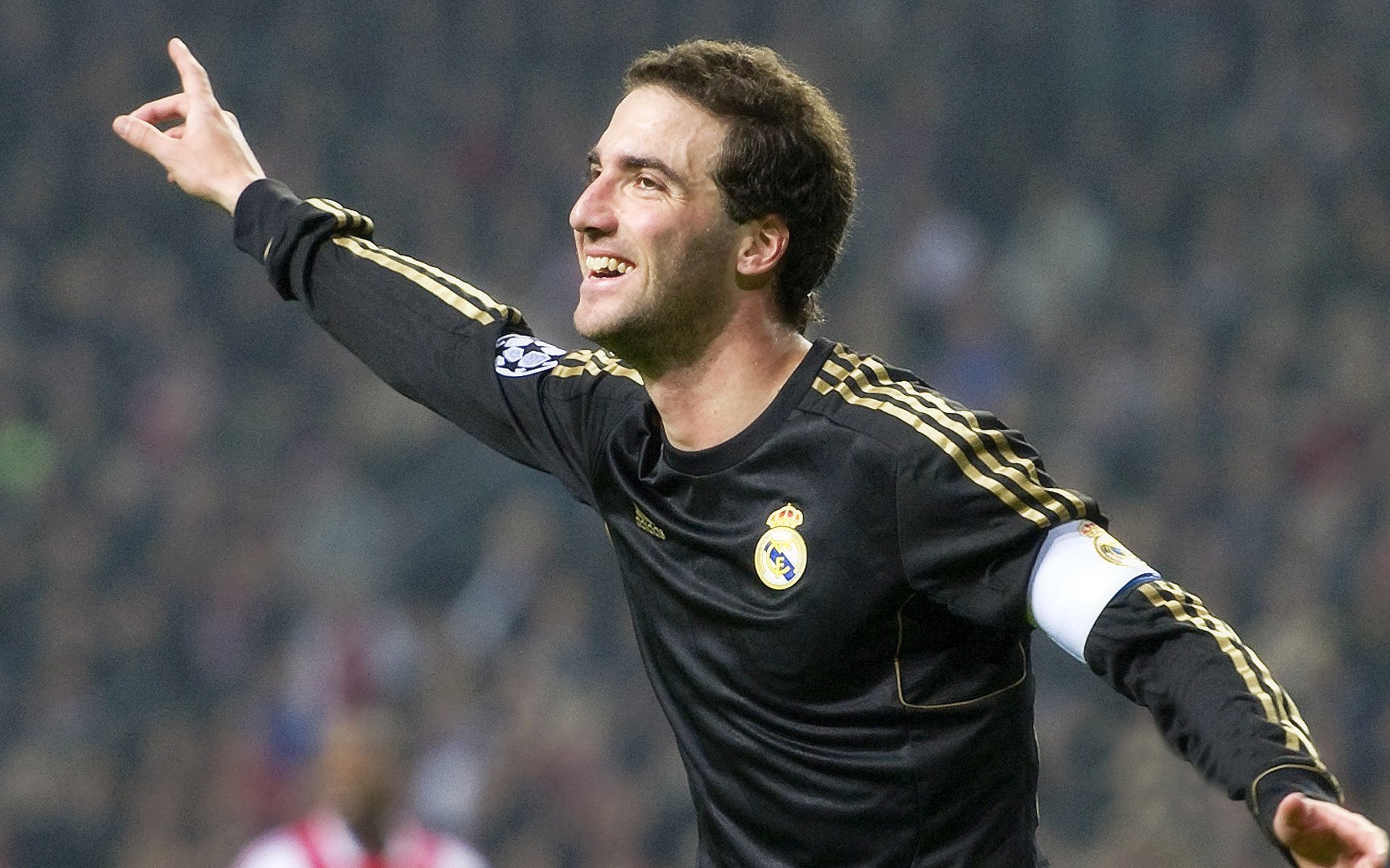 曼城遭遇平局，需打响关键次回合，曼城打破多项记录